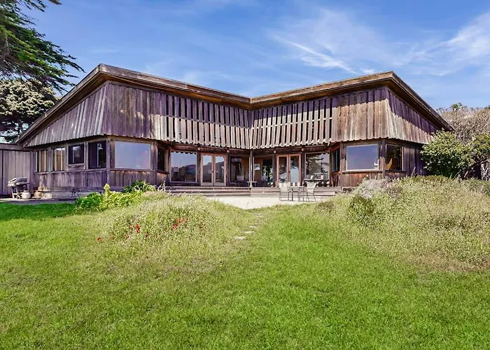 Curtis-Moulton Retreat